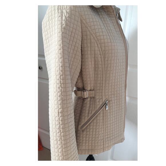 Gallery quilted zip up jacket - Picture 2 of 5